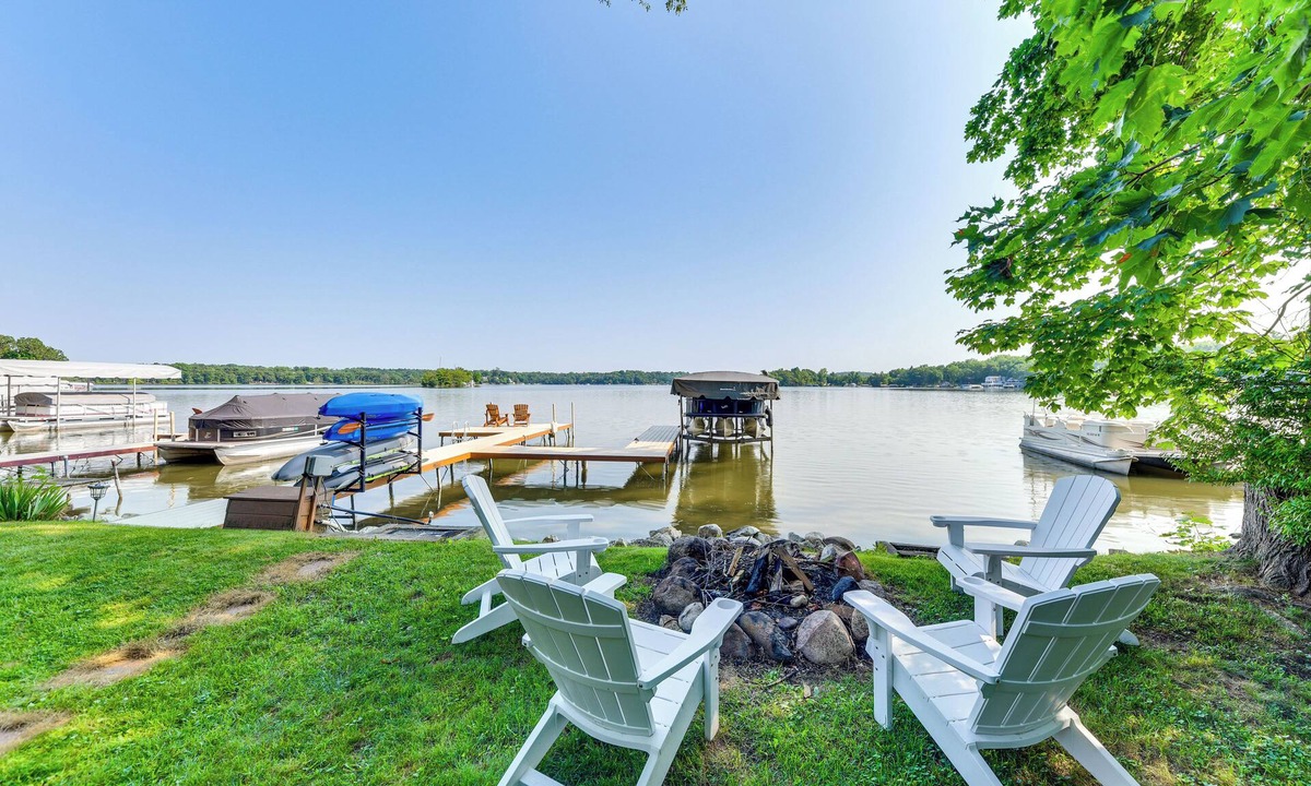 Mukwonago House | Fish, Swim & Explore: Mukwonago Lake House!