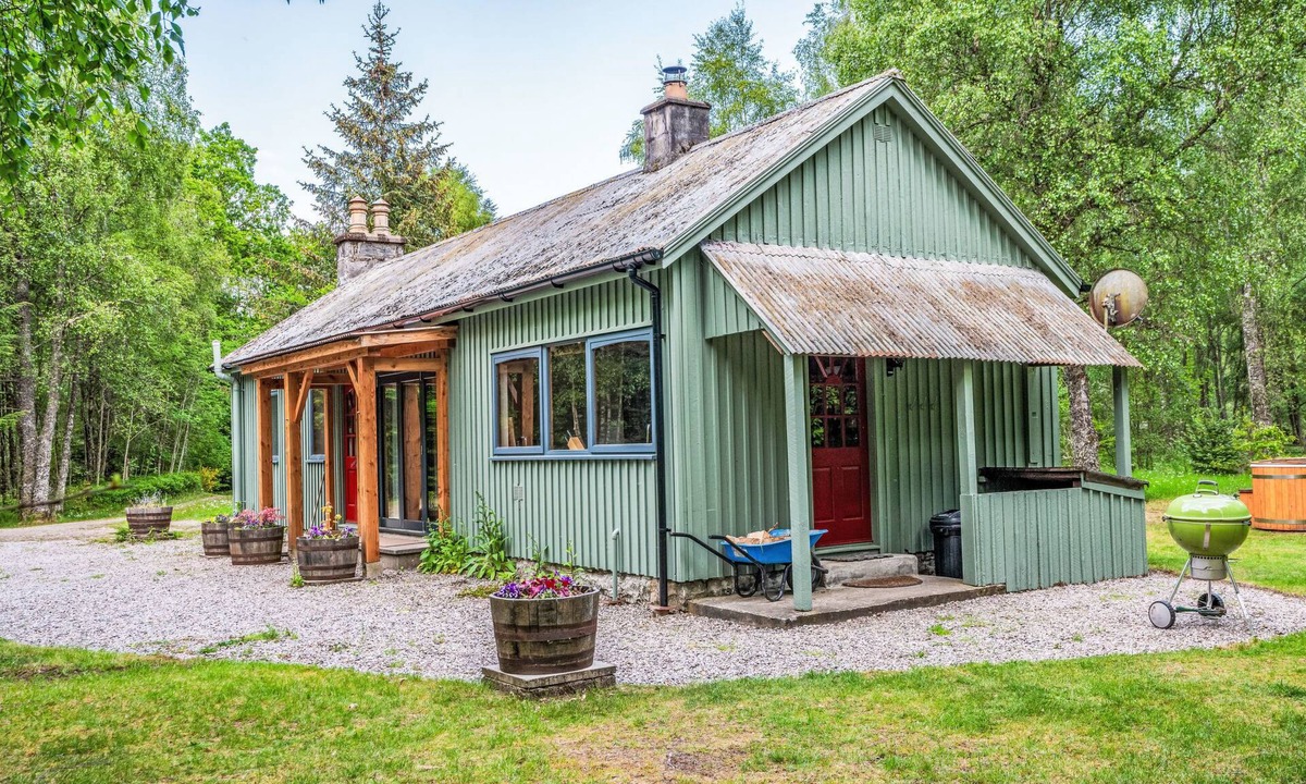 Beauly House | Fishermans Riverside Combi by Interhome