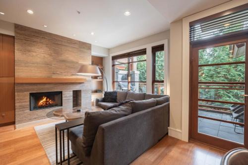 Whistler House | Fitzsimmons Walk 10 by Outpost Whistler