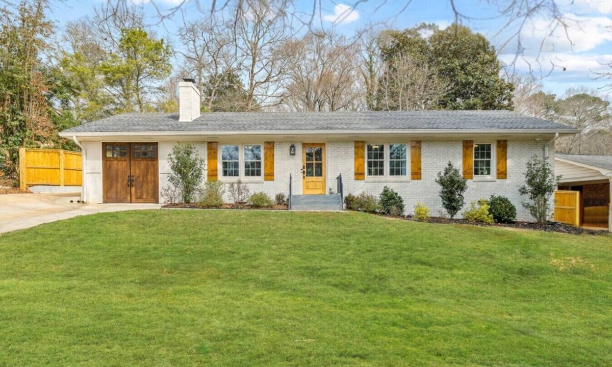 Athens House | Five Points/Gameday Retreat