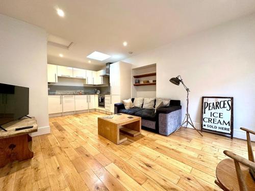 Shoscombe Apartment | Flat 3