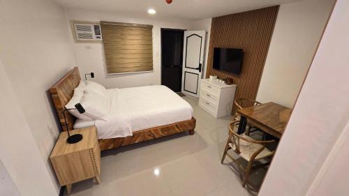 Las Pinas Apartment | Flat 35, Unit 1F