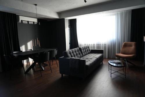 Otopeni Apartment | Flat 6 - Luxury Designer Apartment