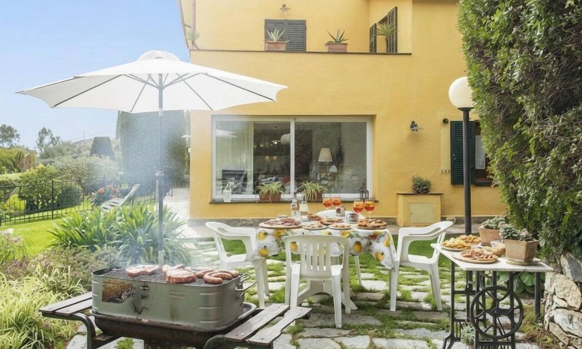 Poggi Apartment | Flat in villa with garden | Ap29