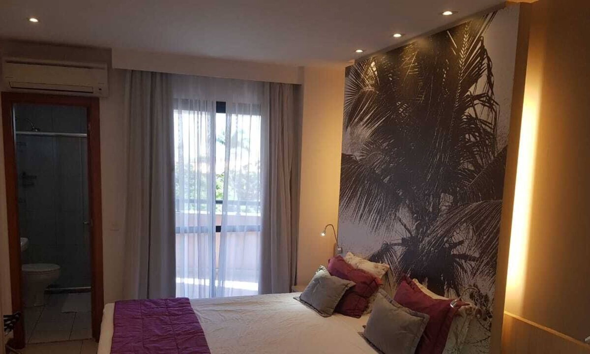Caminho das Arvores Apartment | Flat Mercure Boulevard Side