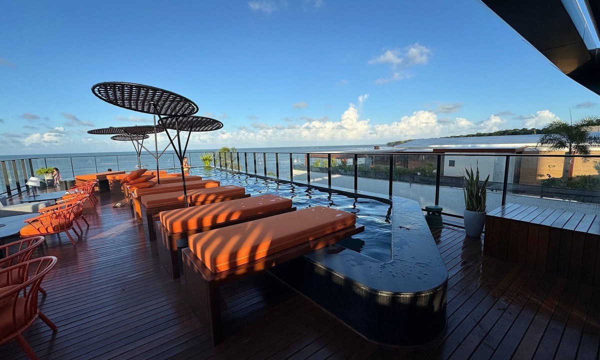 Cabo Branco House | Flat Setai Cabo Branco seafront with balcony AHT12