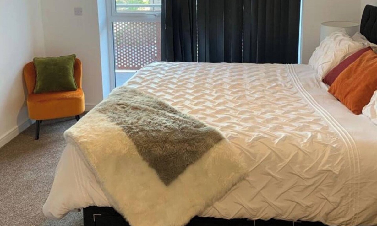 West Thurrock Apartment | Flat-Sleeps 4 & Direct links to Central London