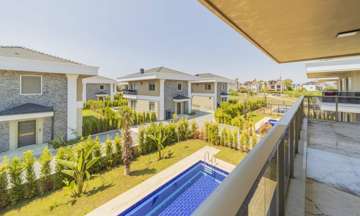 Kadriye Apartment | Flat w Pool and Balcony 10 min to Beach in Serik