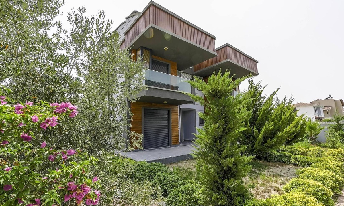 Kadriye Villa | Flat w Shared Pool and Balcony 8 min to Beach