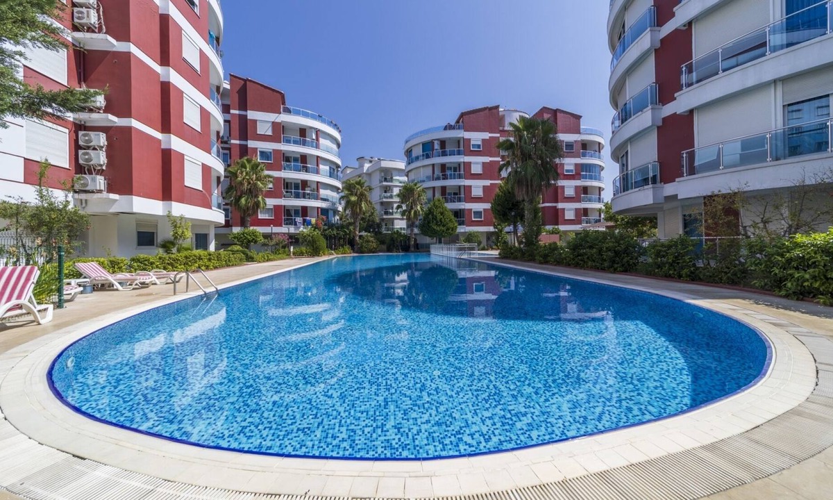 Konyaalti Apartment | Flat with Pool, Balcony 7 min to Konyaalti Beach