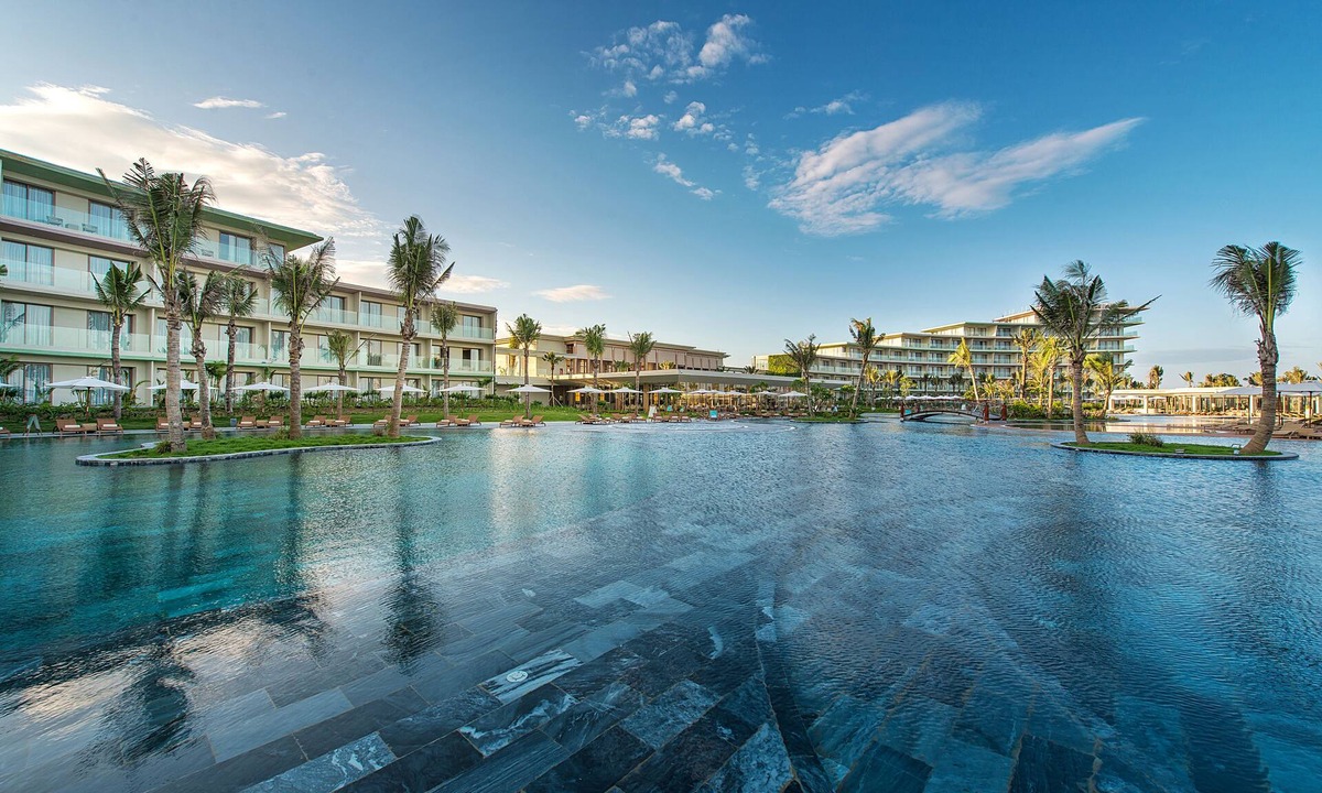 Sam Son Hotel | FLC Luxury Hotel Samson