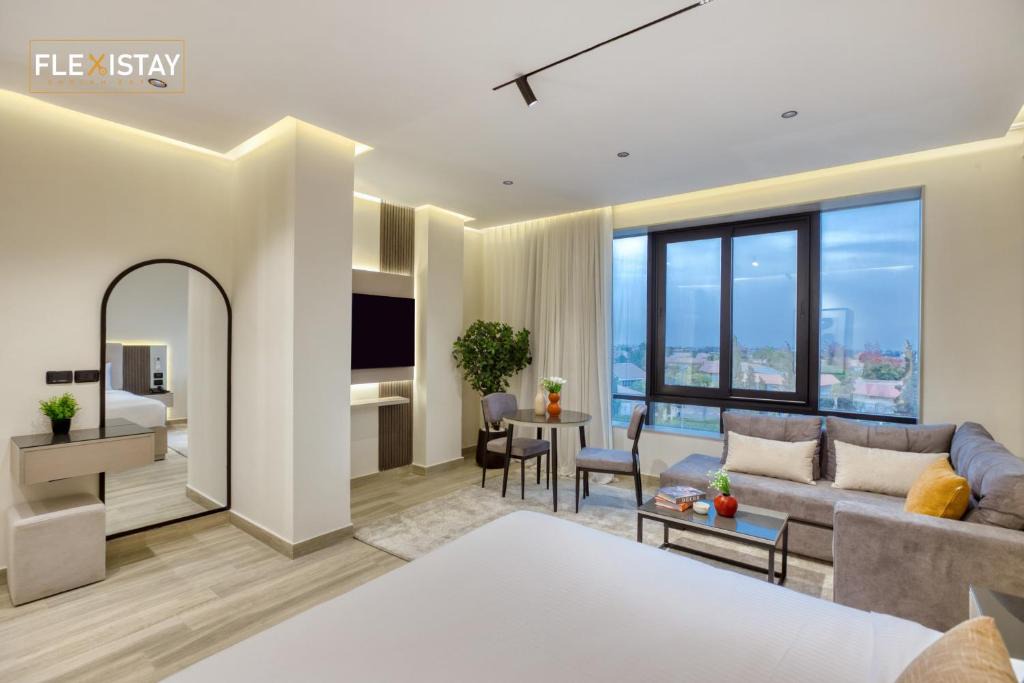 Sheikh Zayed City Apartment | Flexistay Sheikh Zayed