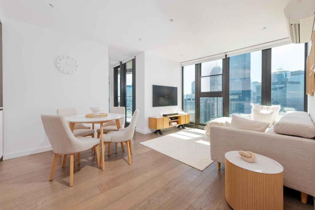 Docklands Apartment | Flinders St Central - Parking, Gym, Pool & Sauna