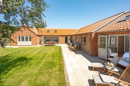 Burnham Deepdale House | Flint Cottage Brancaster Staithe
