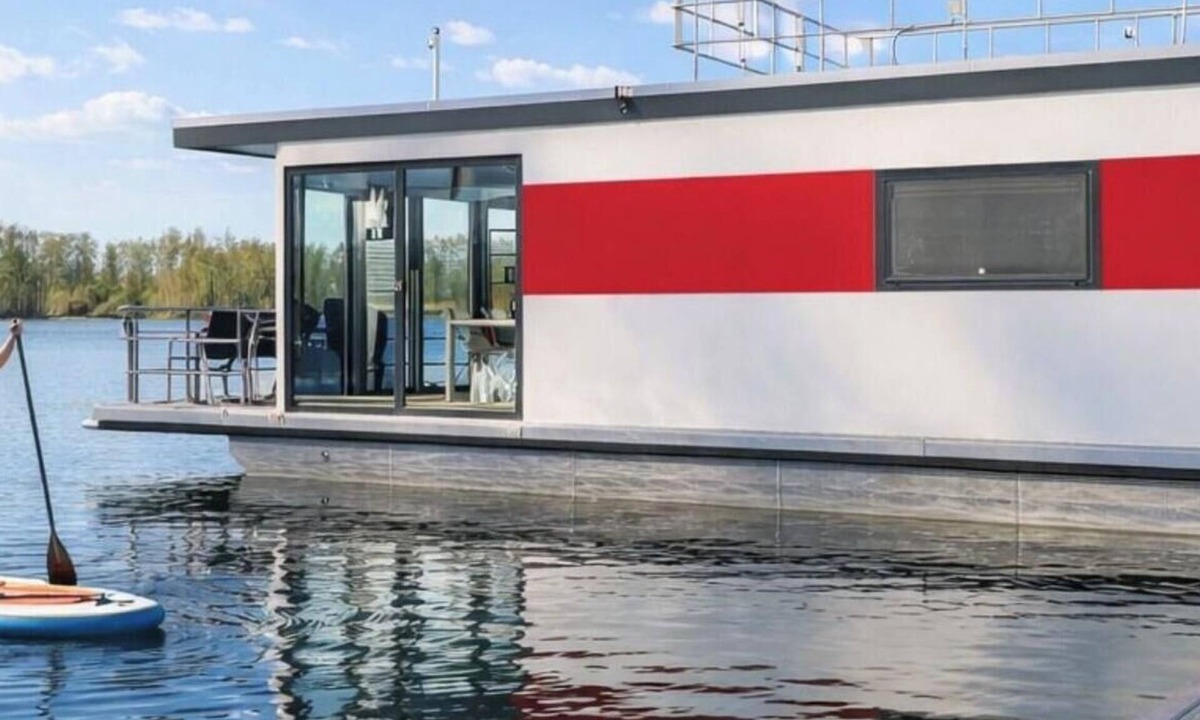 Oberhavel House | Floatinghouse Achat: vacation directly on the lake with lake view and terrace