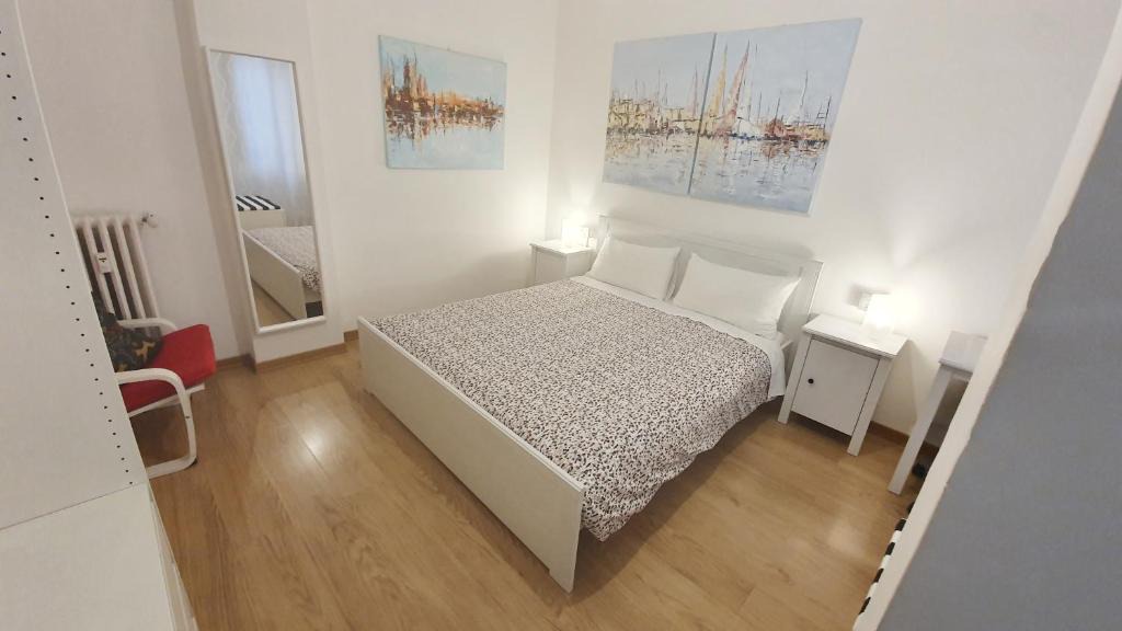 Santa Maria Novella Apartment | Florence Center Train Station