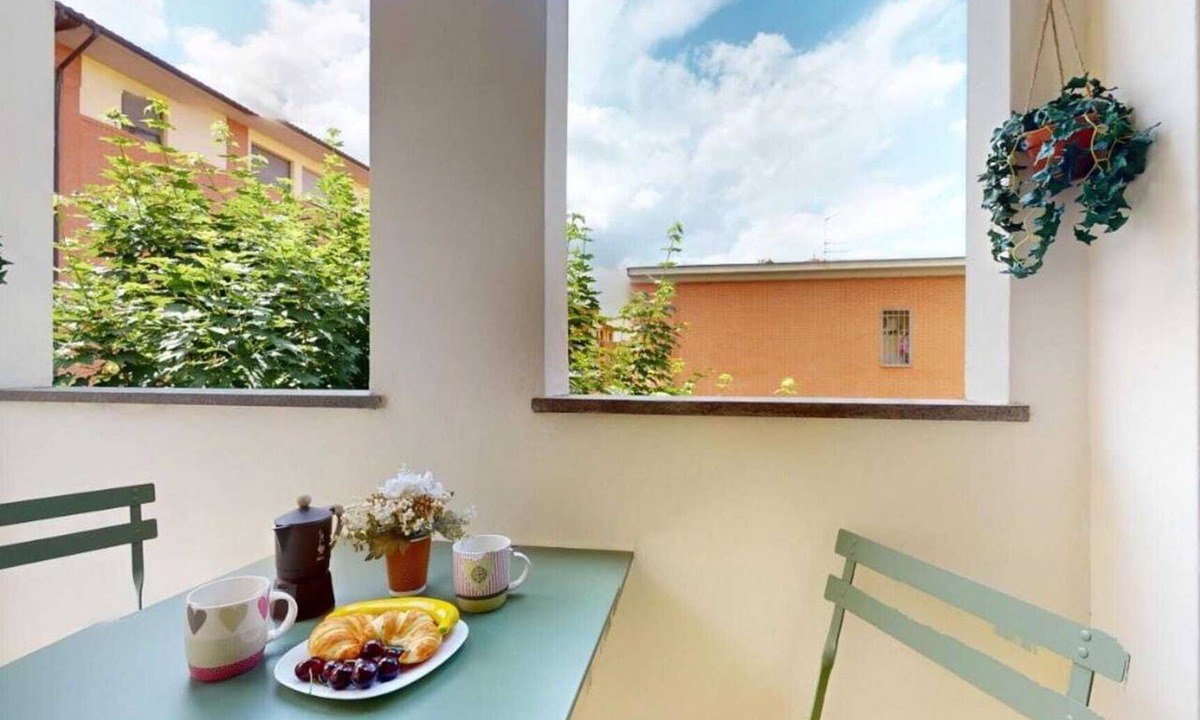 Isolotto Apartment | Florence tramway apartment