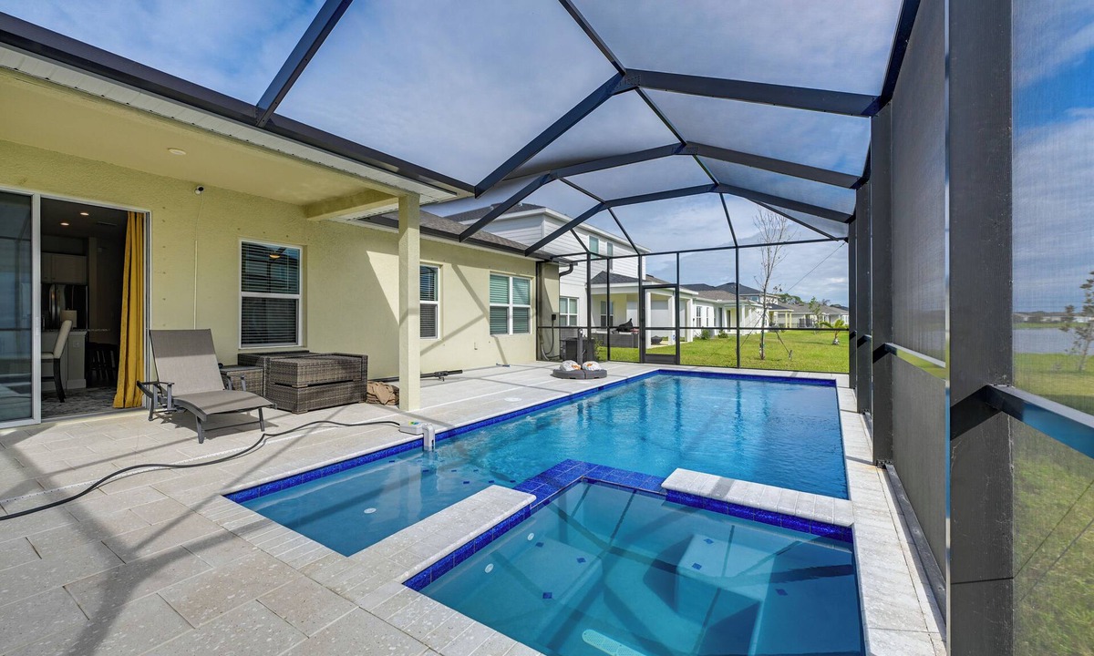 Parrish House | Florida Snowbird Haven w/Pool! Easy I-75 Access