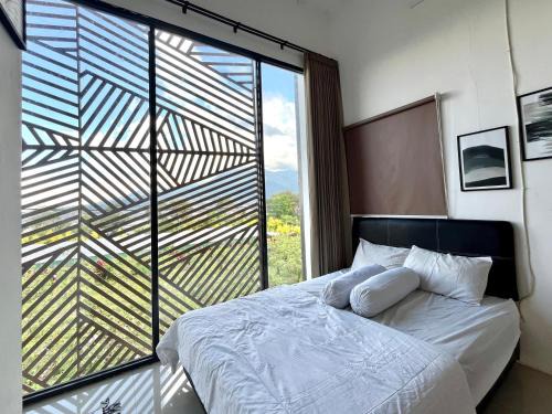 Sidomulyo Villa | Flower Hills 3BR Private Pool by Kamaria