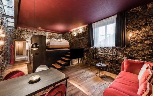 Glorenza Hotel | flurin Suites