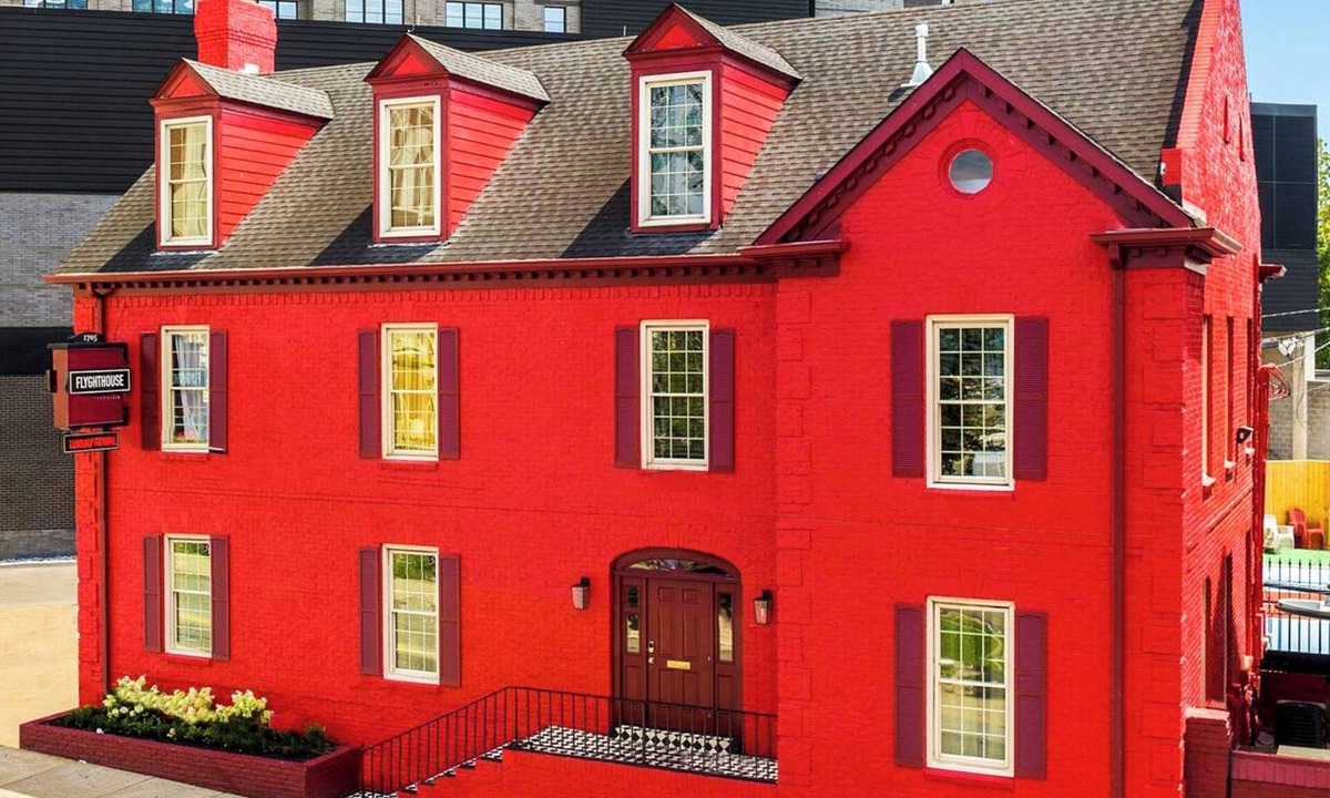 Music Row House | FlyghtHouse | Private Pickleball & Luxe Amenities