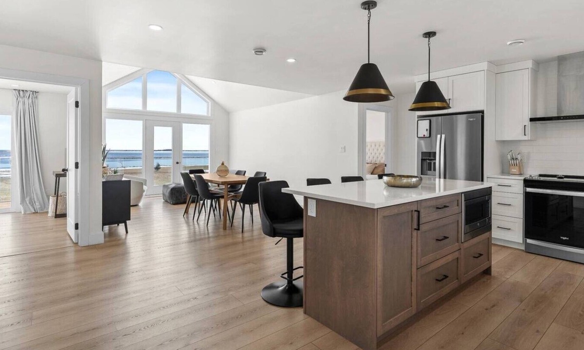 NorthPort House | Foley’s Harbour House