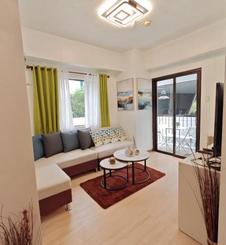 Bonifacio Global City Apartment | Forbes Town