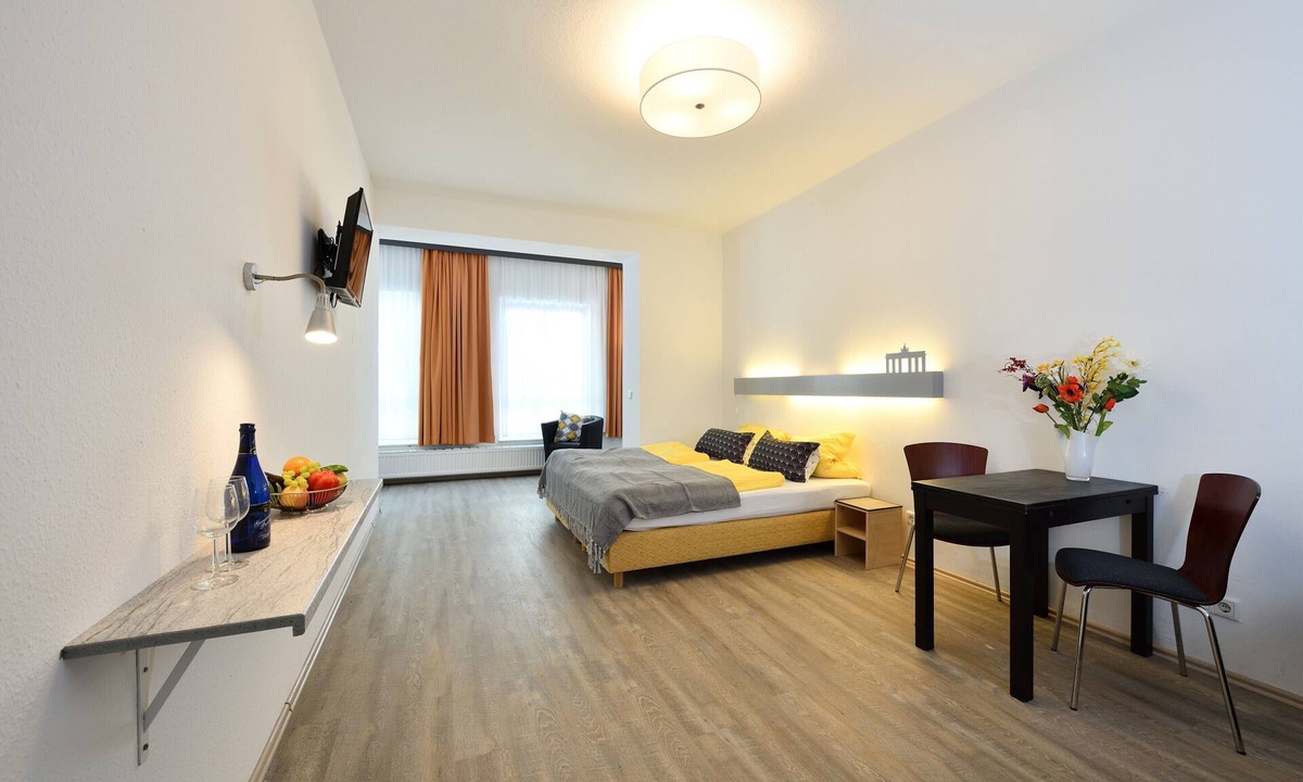 Bahnhofsvorstadt Apartment | Ford Apartment