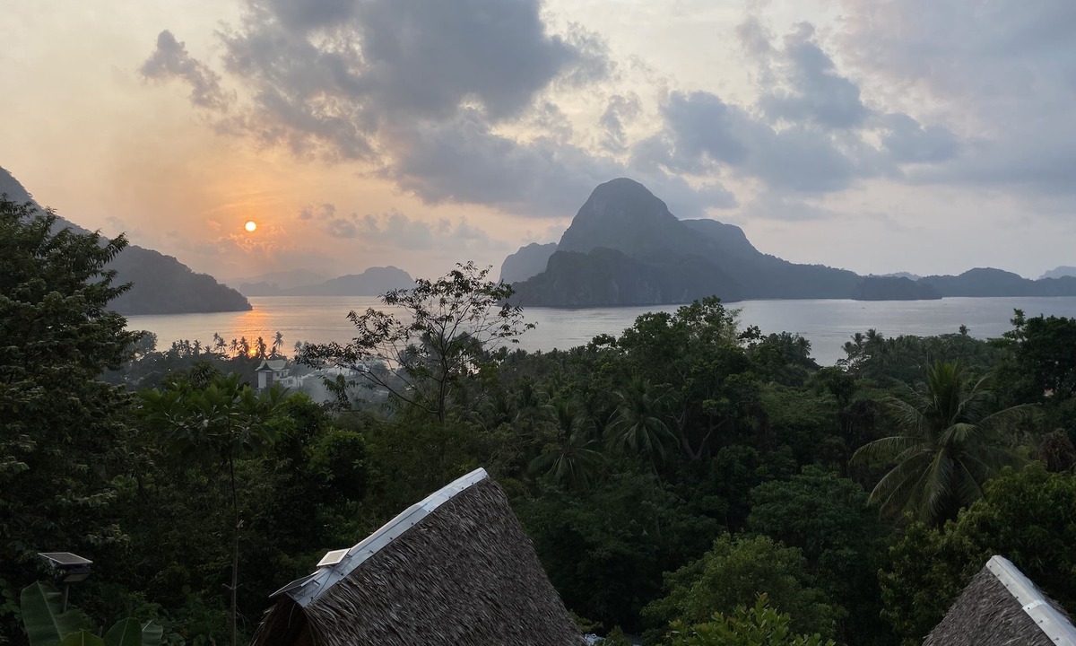 Barangay Buena Suerte Ski Chalet | Forest Camp El Nido