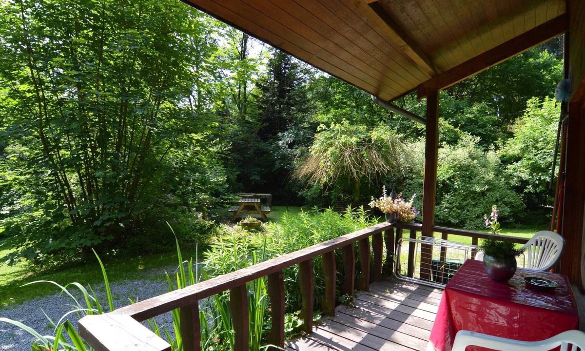 Noirefontaine Ski Chalet | Forest Cottage With Ponds