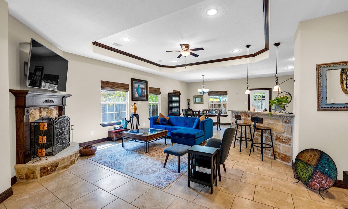 Montgomery House | Forest Escape Lake Conroe