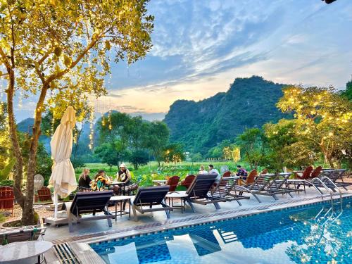 Hoa Lu Hostel | Forest Sunset hostel