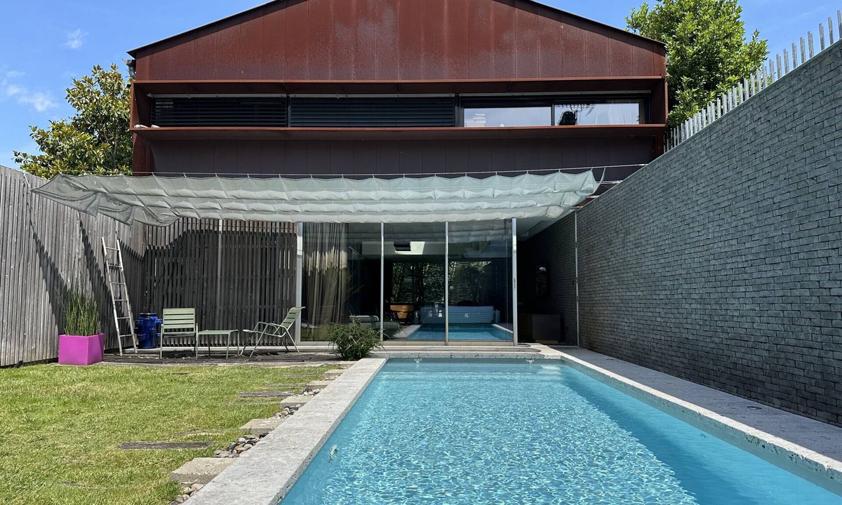 Saint Augustin House | Former Coffee Roasting Factory Transformed into a Charming House