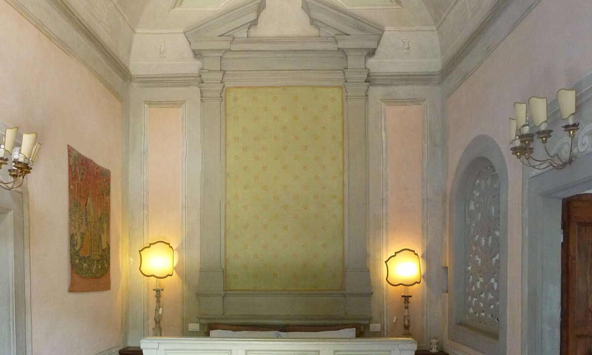 Coverciano Villa | Former historical chapel in villa: pool, garden, parking space, fenced property