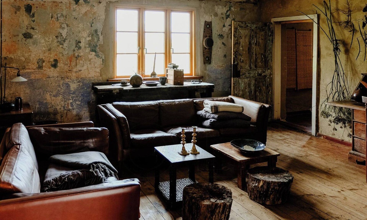 Rensow House | Former Village School with Sauna and Garden