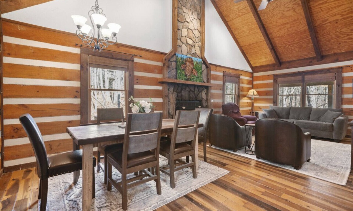 Big Canoe House | Forrest Footprints in Big Canoe