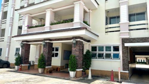 Nok Mueang Hotel | Fortune Surin Hotel