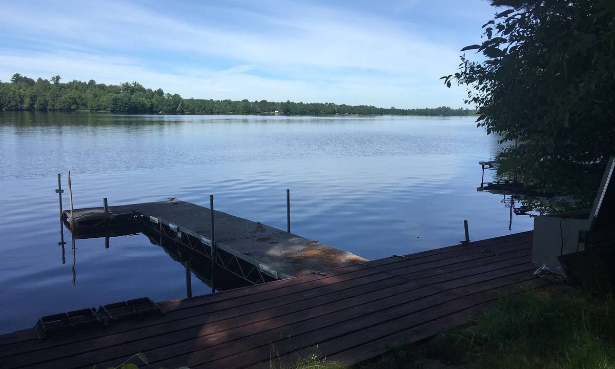 Tomahawk House | Foster's Lakeside - Sandy Shore with Snowmobile Access & Year-Round Fun