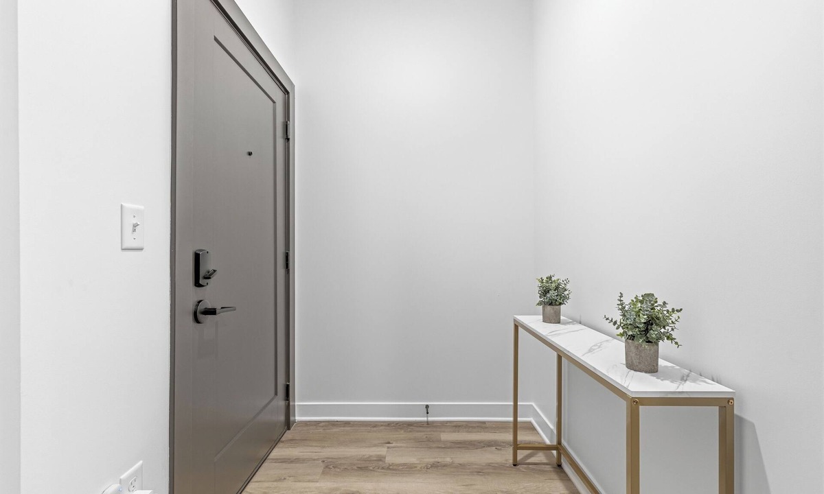 Fountain Square Apartment | Fountain Sq. 2BR WiFi + Near DT Sleeps 6