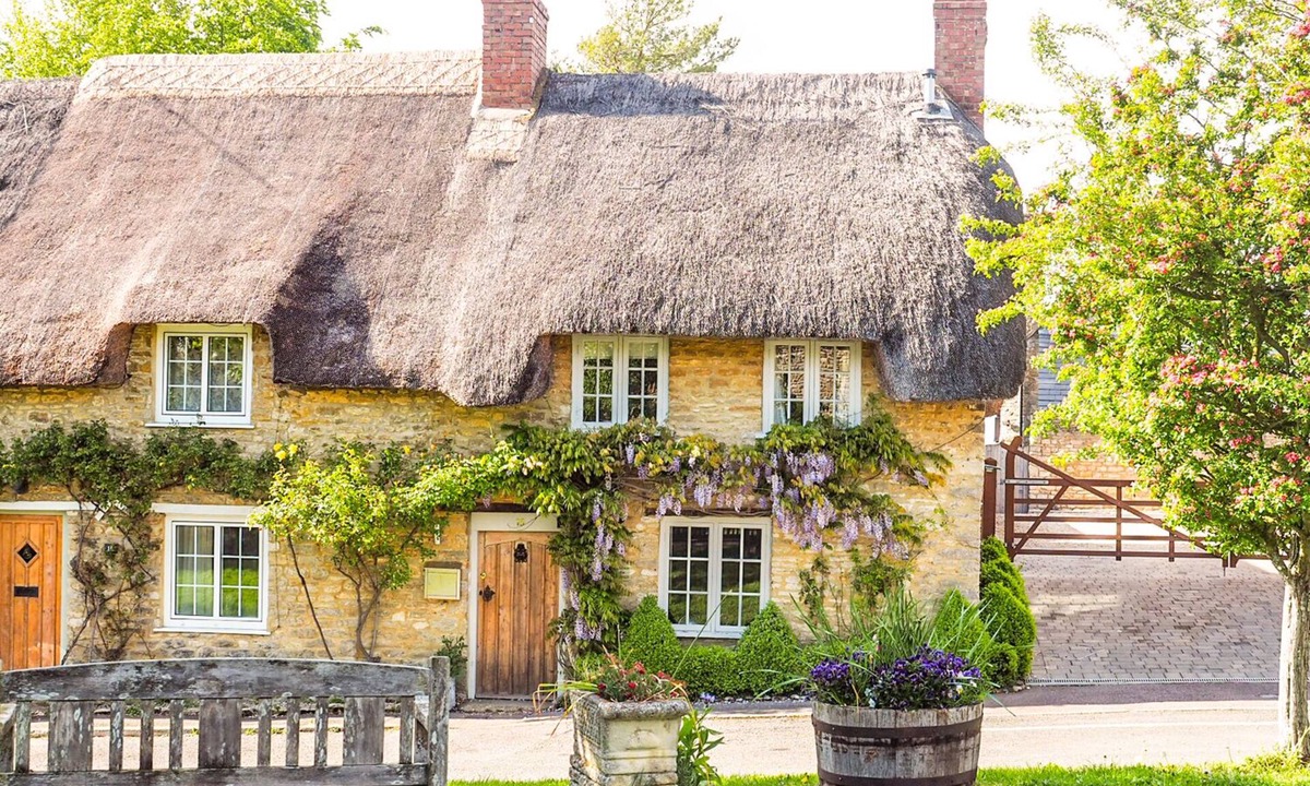 Bicester Cottage | Fountain View Cottage