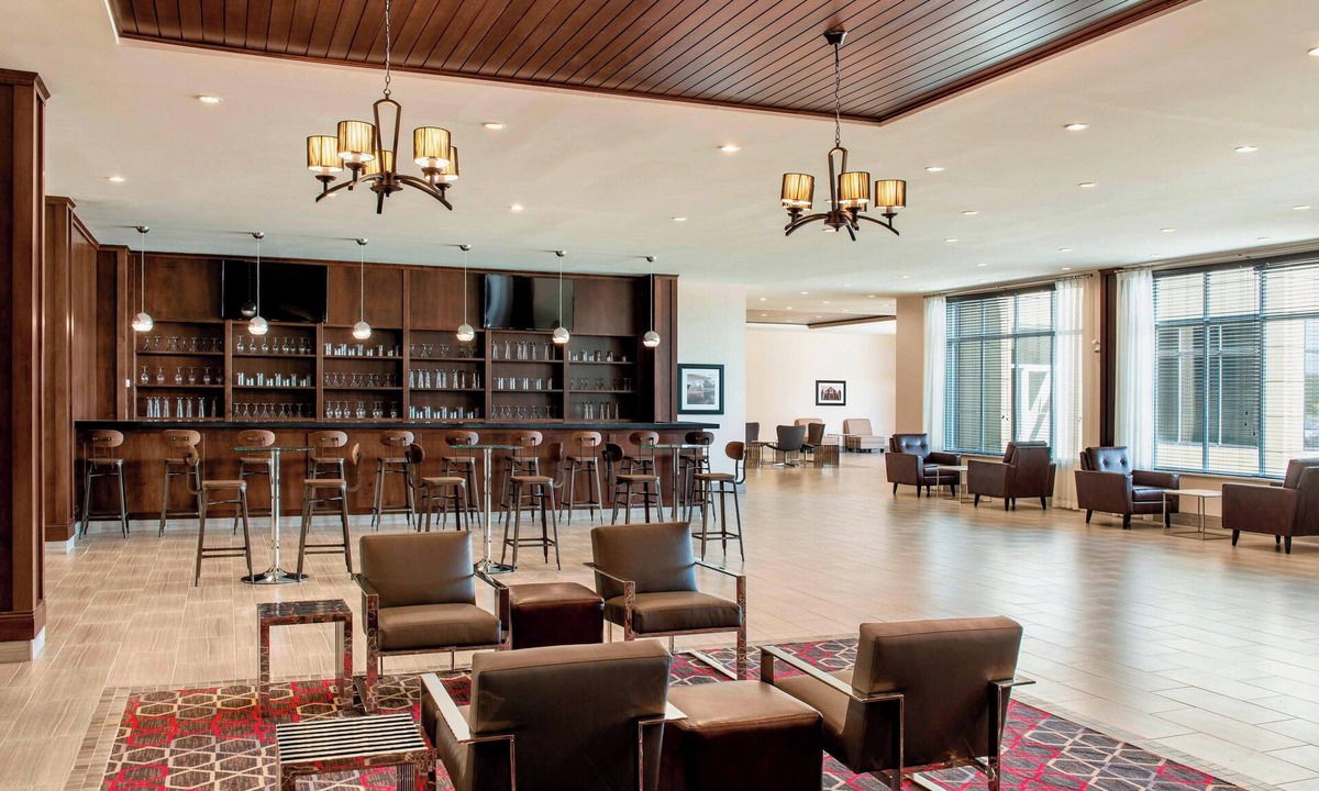 Grande Prairie Hotel | Four Points by Sheraton Grande Prairie