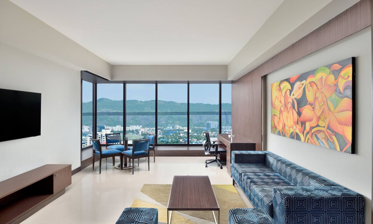 Vashi Hotel | Four Points by Sheraton Navi Mumbai, Vashi