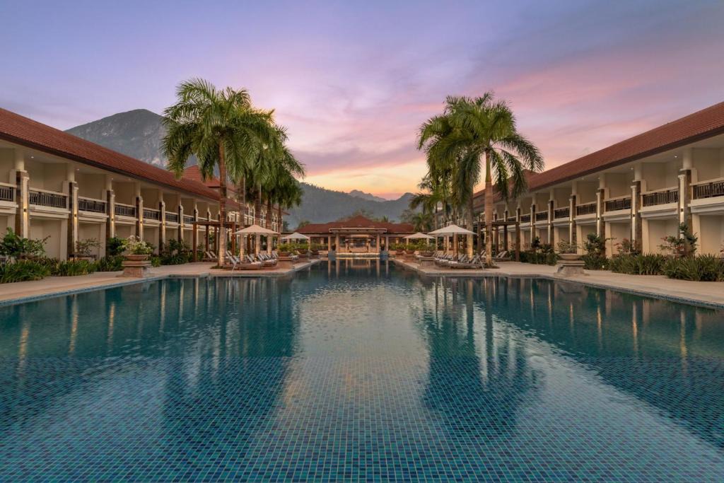 Cabayugan Resort | Four Points by Sheraton Palawan Puerto Princesa