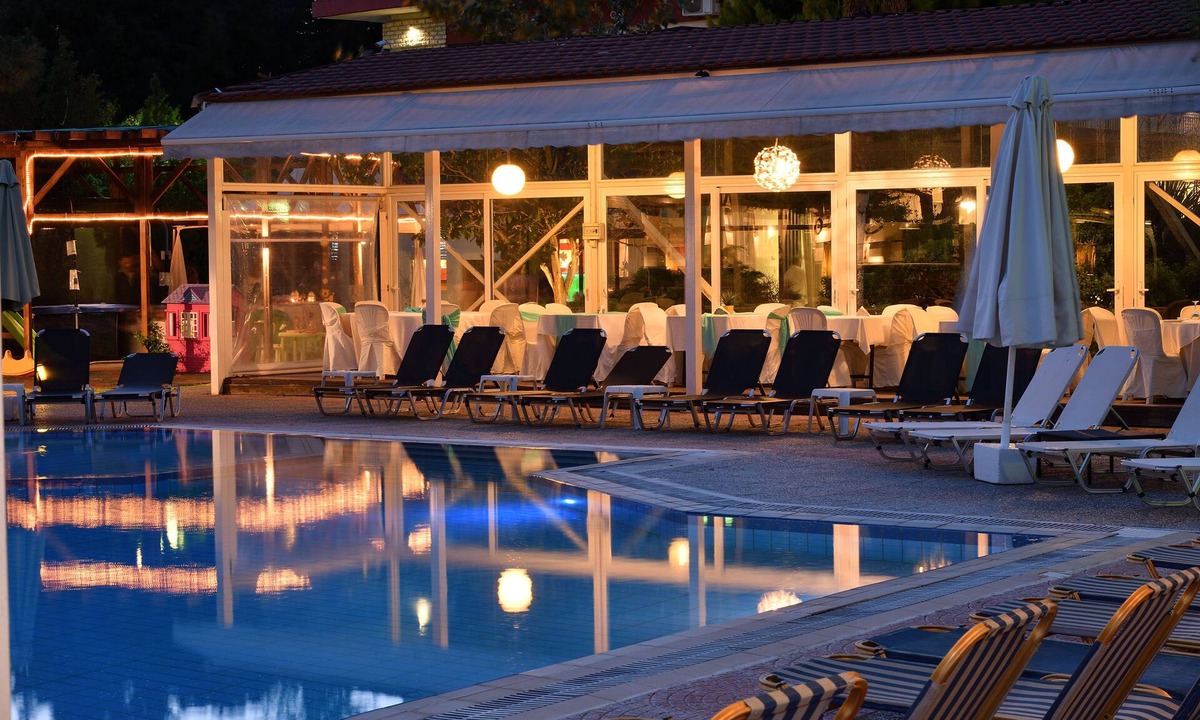 Thermi Hotel | Four Seasons Hotel