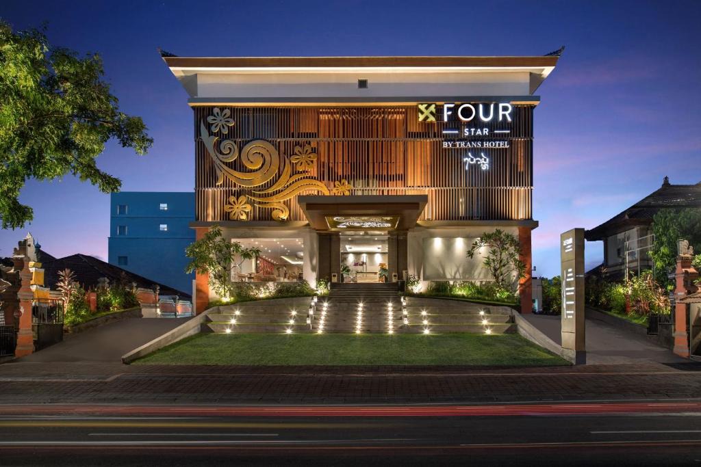 Panjer Hotel | Four Star by Trans Hotel