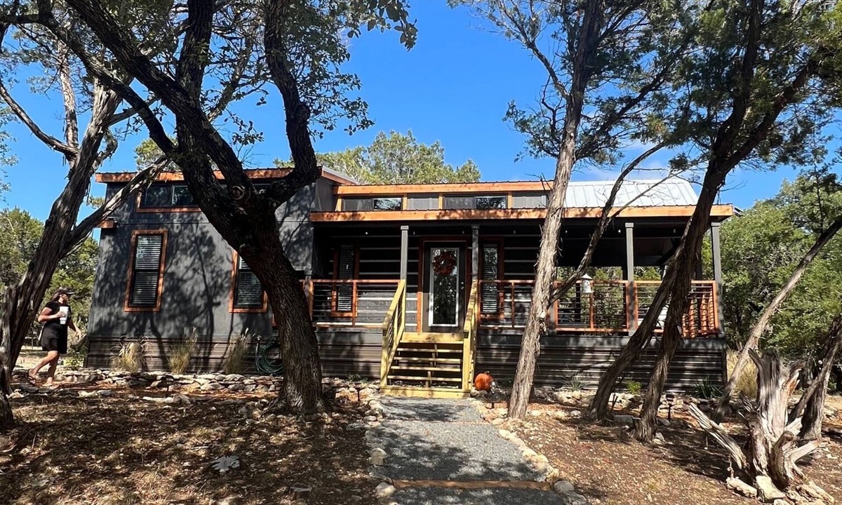 Wimberley Cottage | Fox Hollow - Tiny home with Cypress Creek access, 2 miles from Wimberley Square.