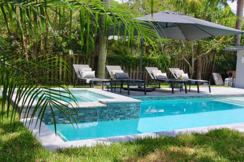 Croissant Park Villa | Fox Private Resort-Heated Pool, Spa-Downtown&Beach