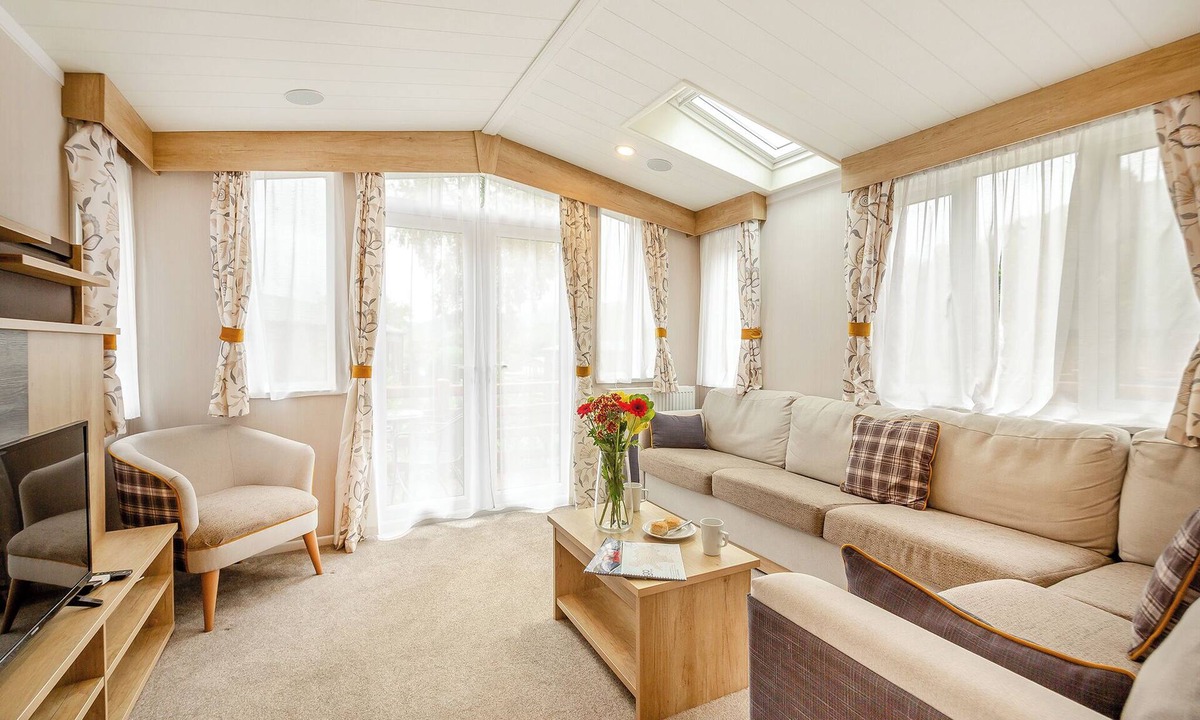 Bala Ski Chalet | Foxglove 4 Platinum (Pet)