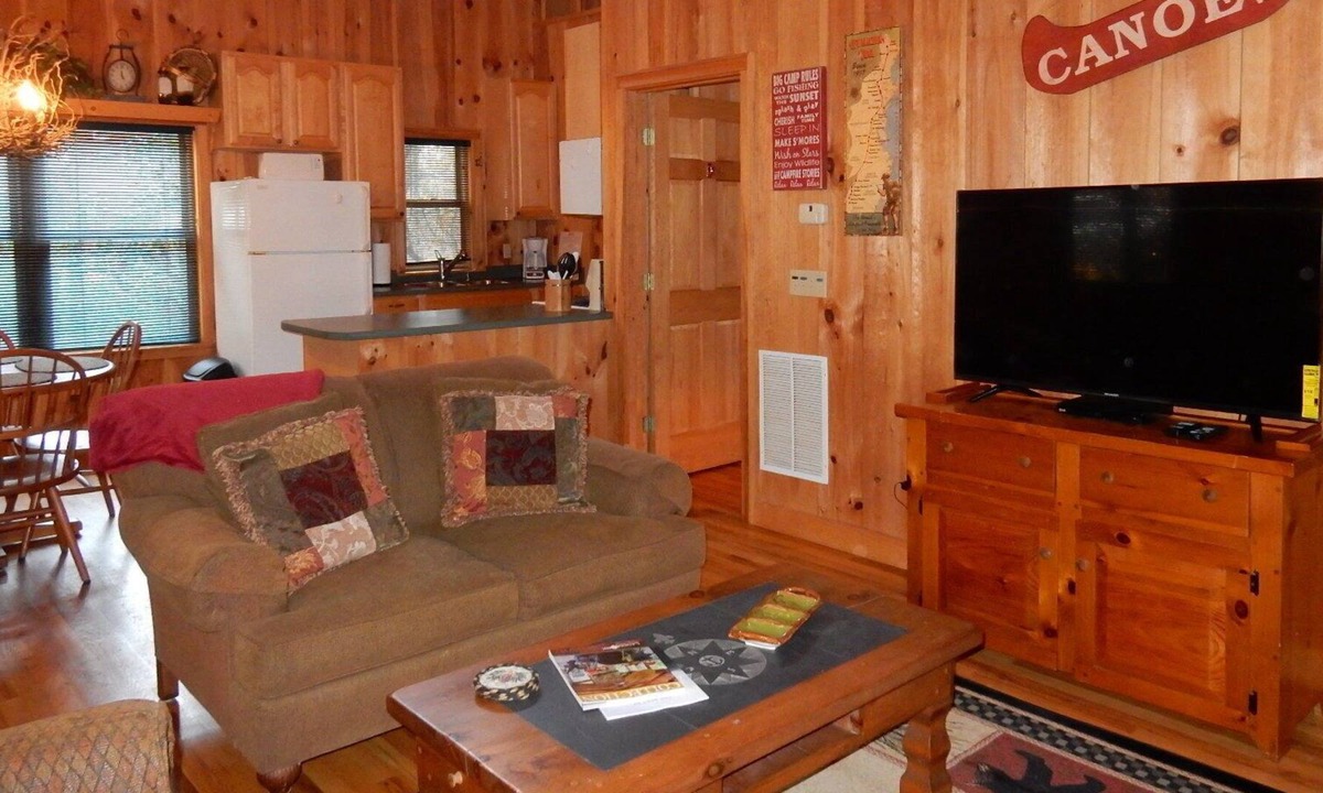 Sapphire Cabin | Foxs Den - Cozy Mountain Cabin!