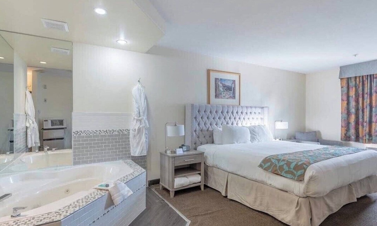 Drayton Valley Hotel | Foxwood Inn & Suites